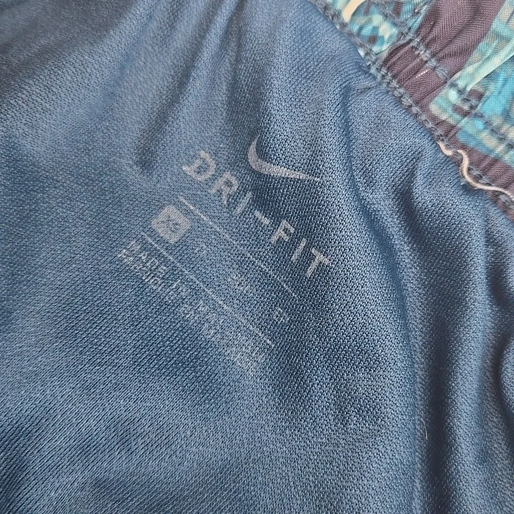 Nike Navy and Teal Patterned Shorts XS